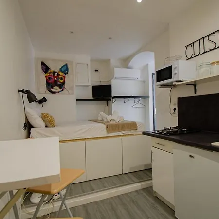 Studette Au Coeur De La Ville, Wifi, Ac アパート *