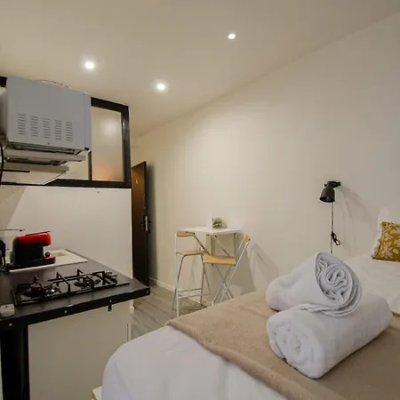 Apartment Studette Au Coeur De La Ville, Wifi, Ac